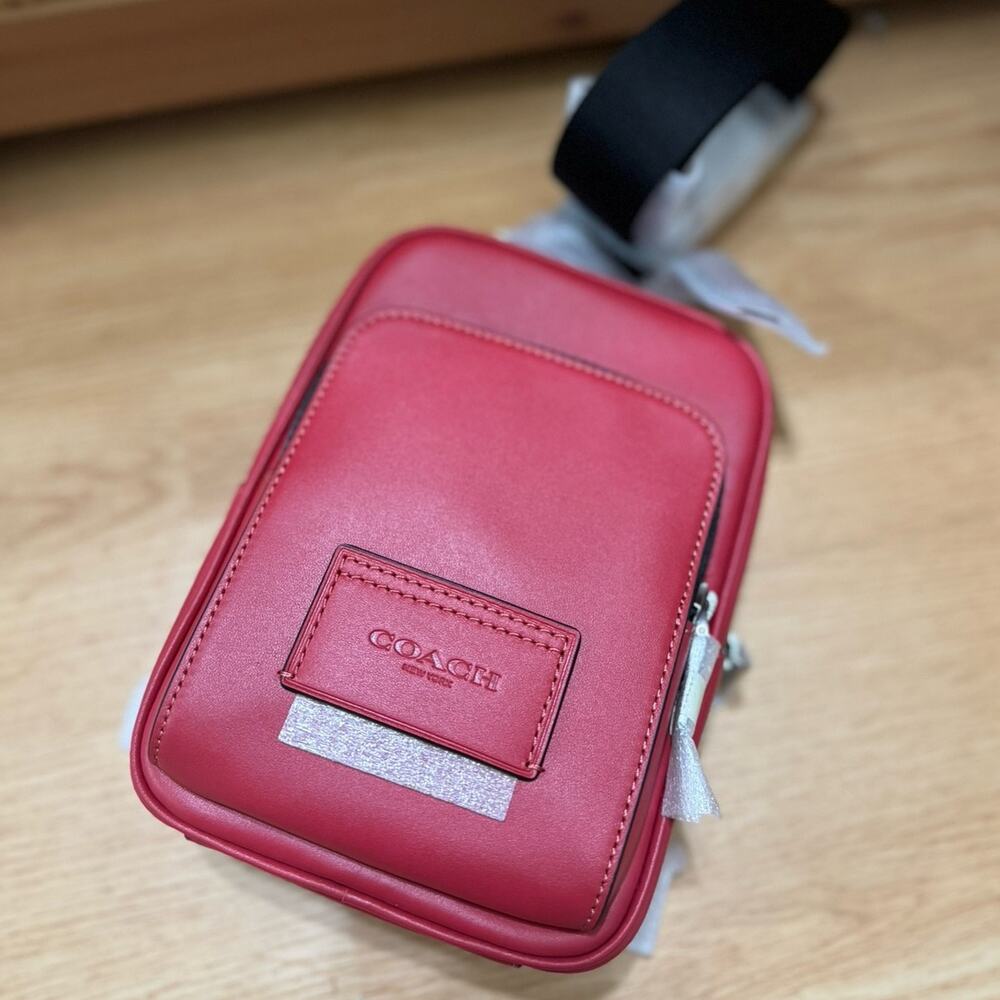 ❤️ Coach Racer Sling Pack - Picture 5 of 12